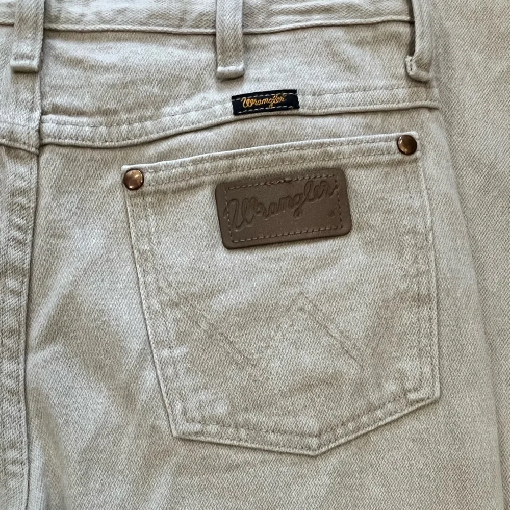 Wrangler Men's 936 tan ranch jeans slacks 31W by 30L